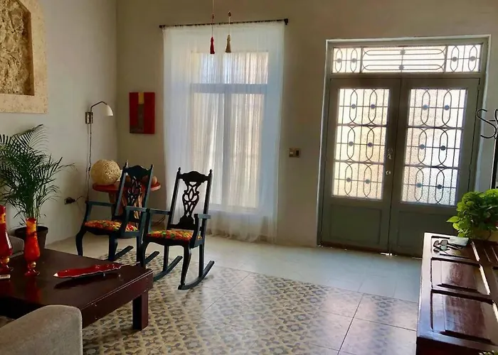 Casa El Flamboyán dentro de la ciudad amurallada Campeche